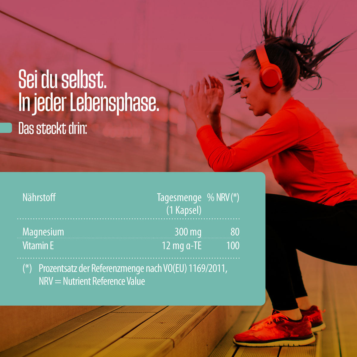 Eine Frau in Sportkleidung mit Kopfhörern trainiert auf einer Treppe im Freien. Der Text hebt FITNE Health Care Magnesium + Vitamin E Kapseln für den Energiestoffwechsel hervor und zeigt Nährstoffwerte und NRV-Prozentsätze.